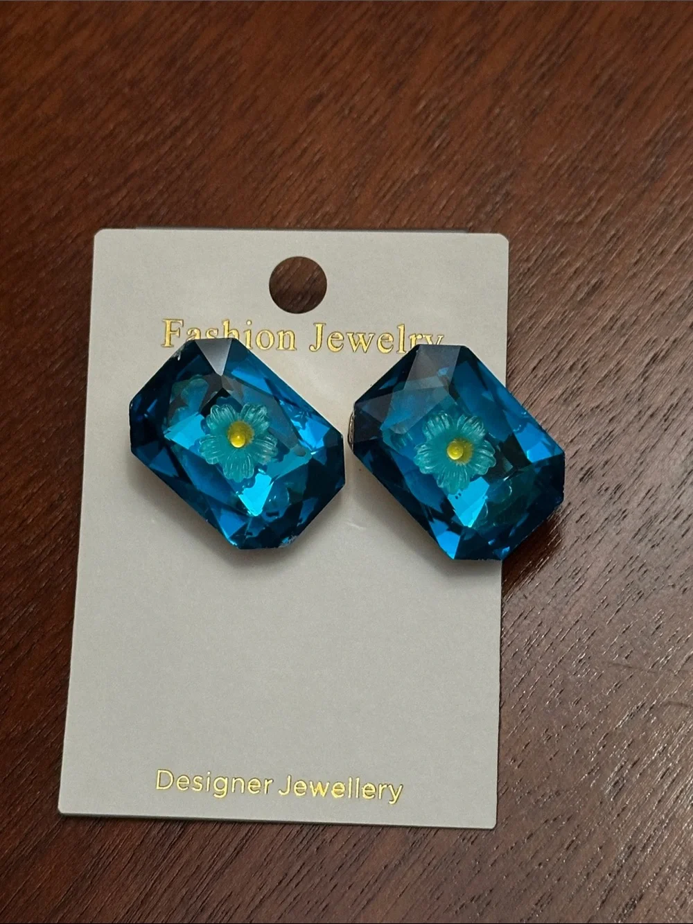 Fashion Jewelry vibrant faceted